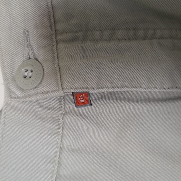 Quicksilver Men's Cargo Shorts Size 30 Tan Color 100% Cotton - Picture 3 of 8